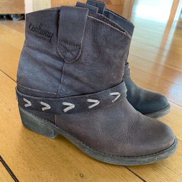 Coolway Brown Leather Short cowboy boots size 38 (hidden heel) - Picture 1 of 12